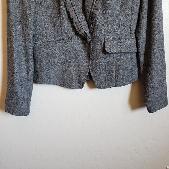 Banana Republic Tweed Wool Blend Blazer Jacket Ruffled Trim Grey Size Women's 4 - Picture 4 of 10